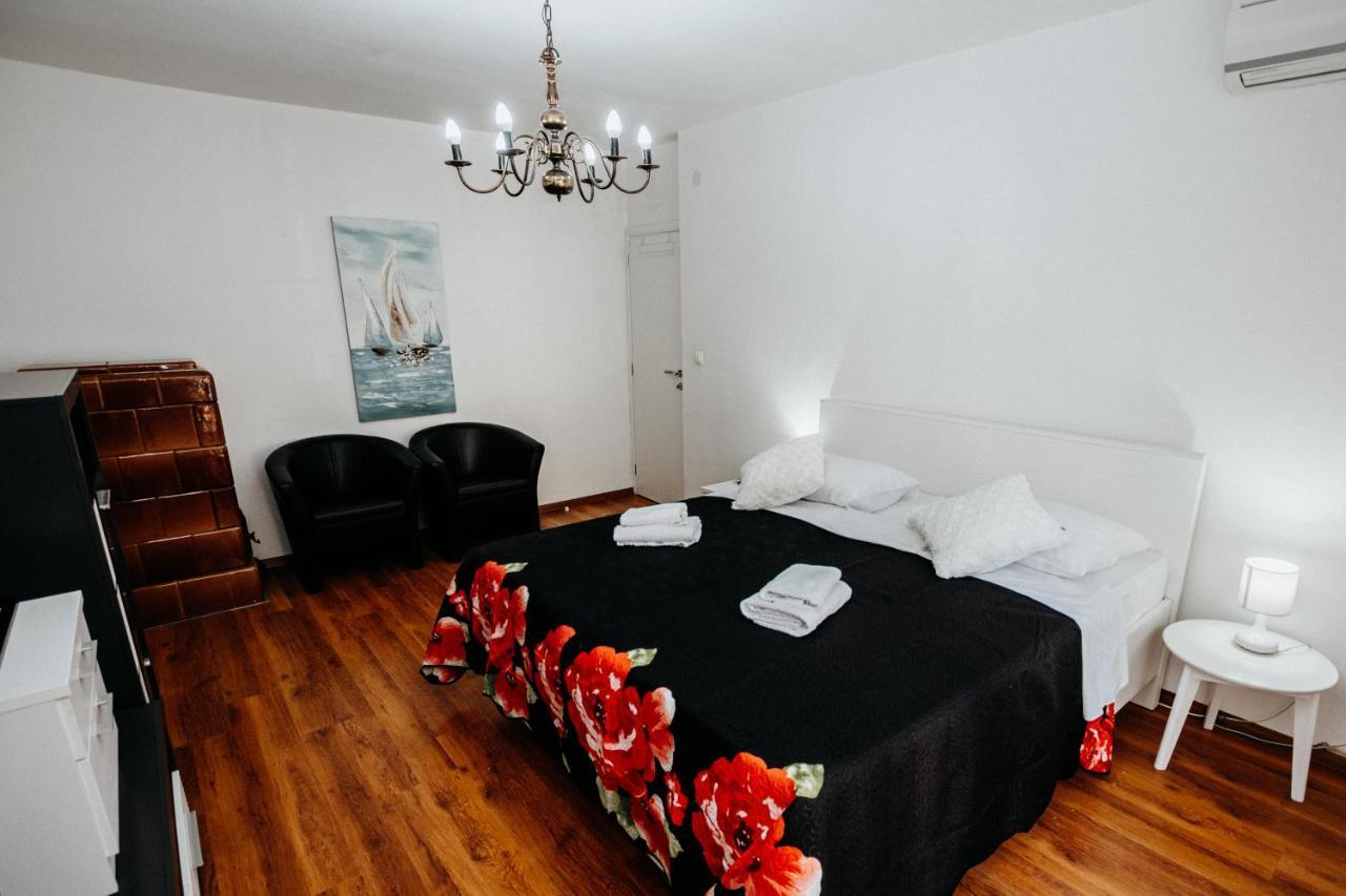Double And Single S Apartments Zára Kültér fotó