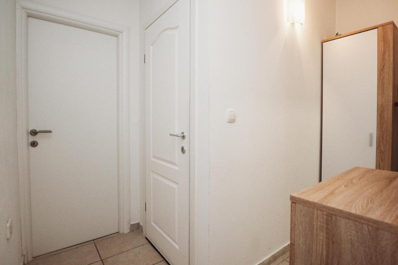 Double And Single S Apartments Zára Kültér fotó